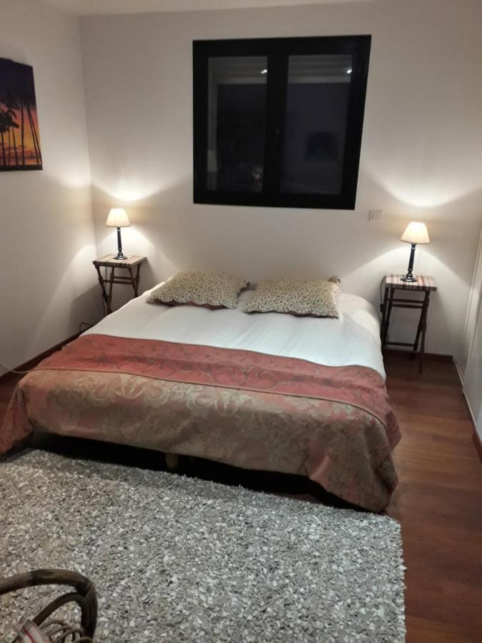 Patio2 Pezenas Centre Il Y A Plus Cher Mais C Est Moins Bien المظهر الخارجي الصورة