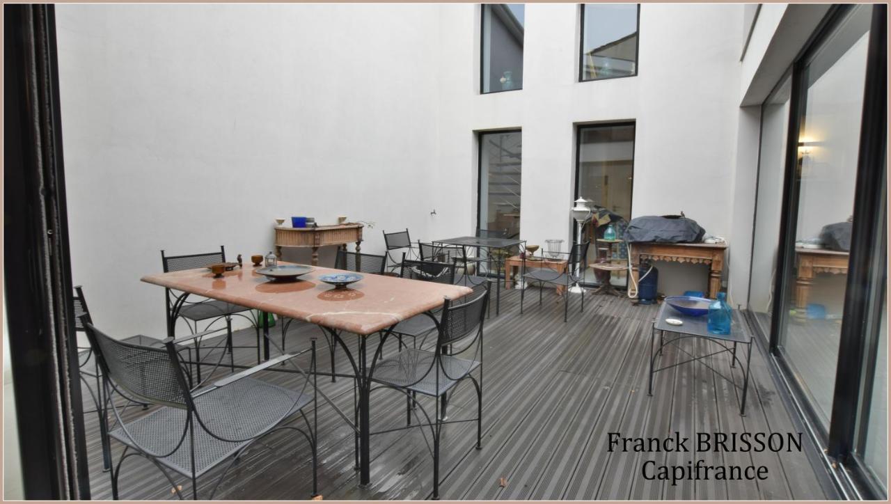 Patio2 Pezenas Centre Il Y A Plus Cher Mais C Est Moins Bien المظهر الخارجي الصورة